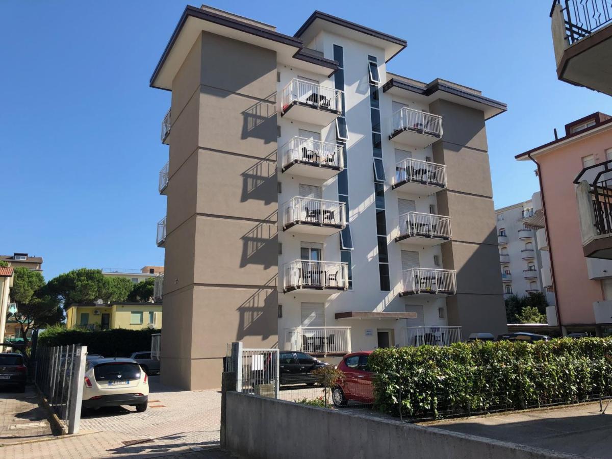 ليدو دي يسولو Residence Alba D'Oro Solo Famiglie المظهر الخارجي الصورة